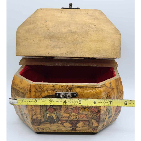 Vtg 1970s Artist Anton Pieck European Decoupage Wooden Box Red Velvet Lining - Picture 7 of 16